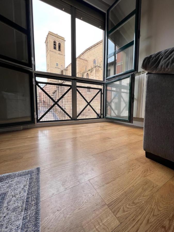 Santiago Tower Aire Ac Casco Antiguo By Apartamentos Logroño Exterior foto